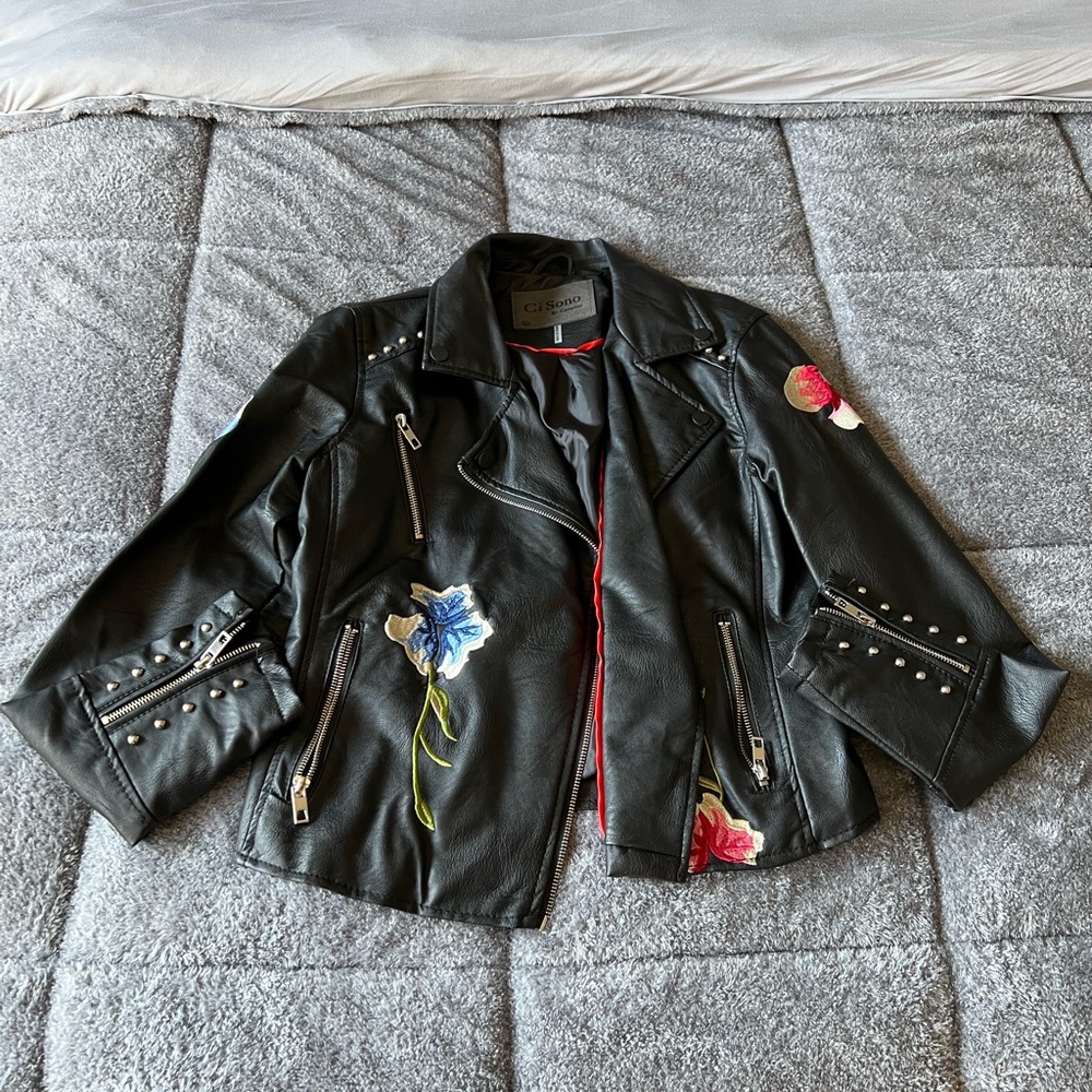 Ci Sono by Cavalini black jacket with embroidered flowers, size Medium
